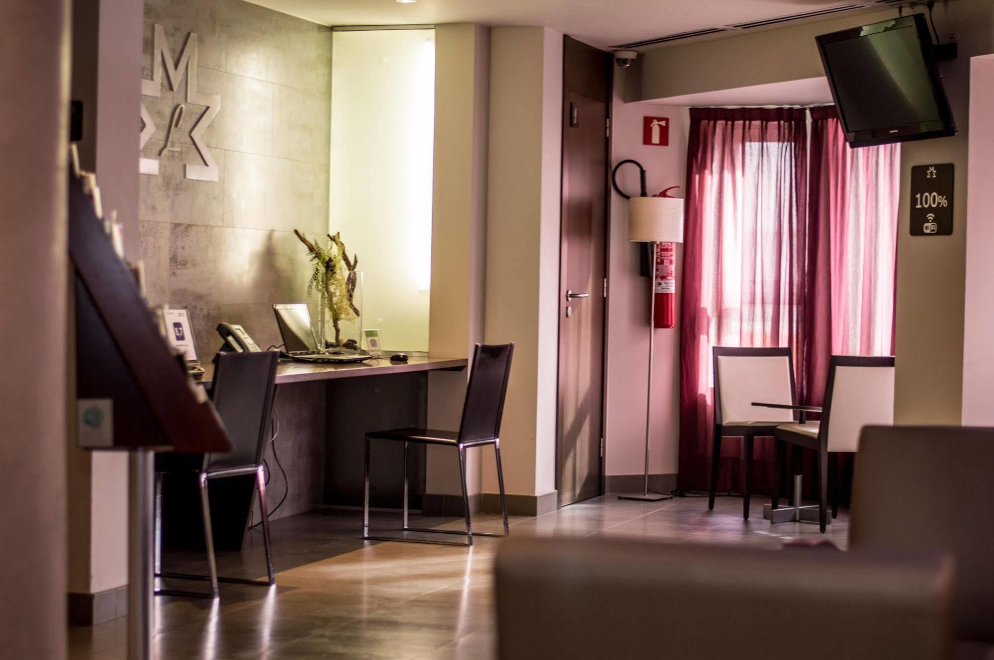 Hotel Madanis Liceo Οσπιταλέτ ντε Λιοβρεγάτ Εξωτερικό φωτογραφία